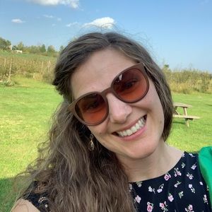 Meet your Posher, Emily